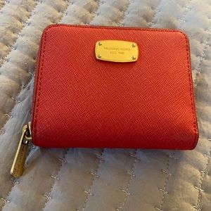 Michael kors small zip women’s wallet
